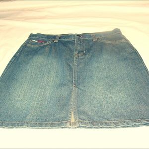 VINTAGE TOMMY JEANS SIZE 9 JUNIORS MINI SKIRTS